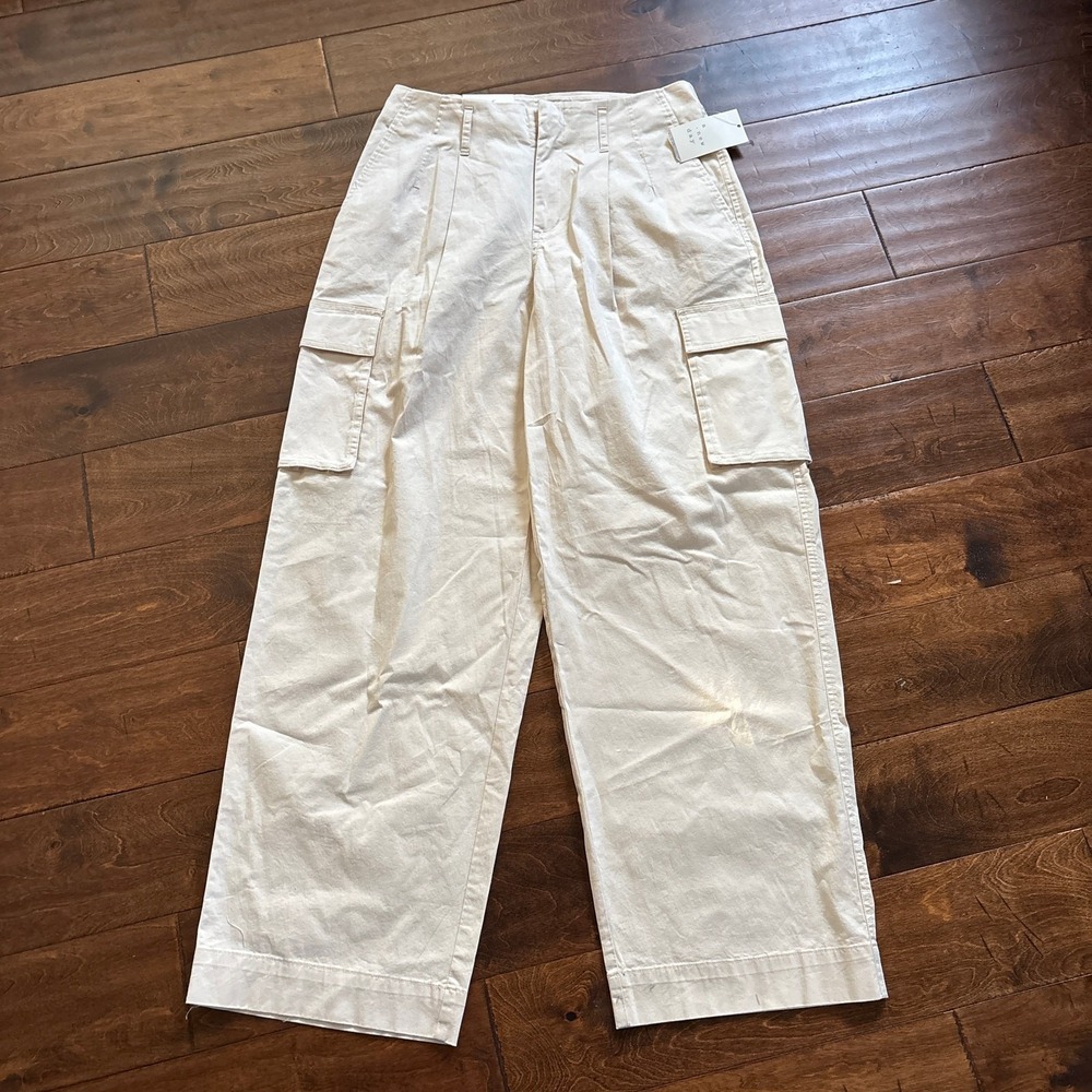 NWT A New Day Stretch High Waisted Wide Leg Cargo Pants Cream Women's Size 10